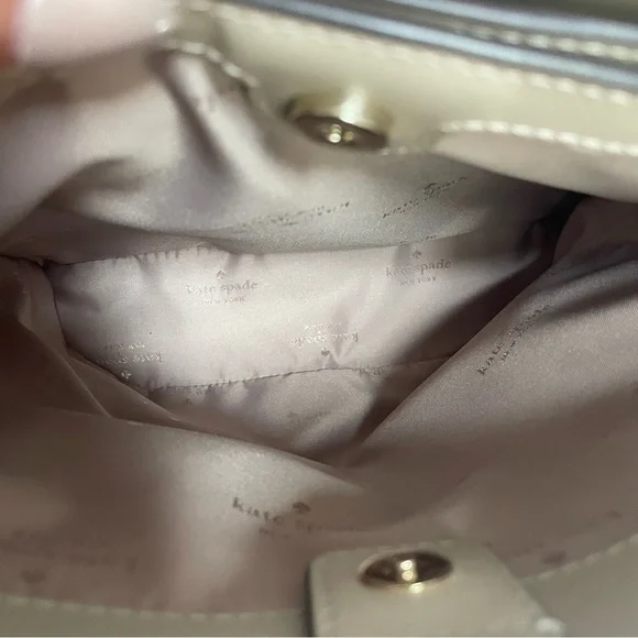 Kate Spade New York Lena Tan White Leather Colorblock Bucket Bag - Picture 13 of 13